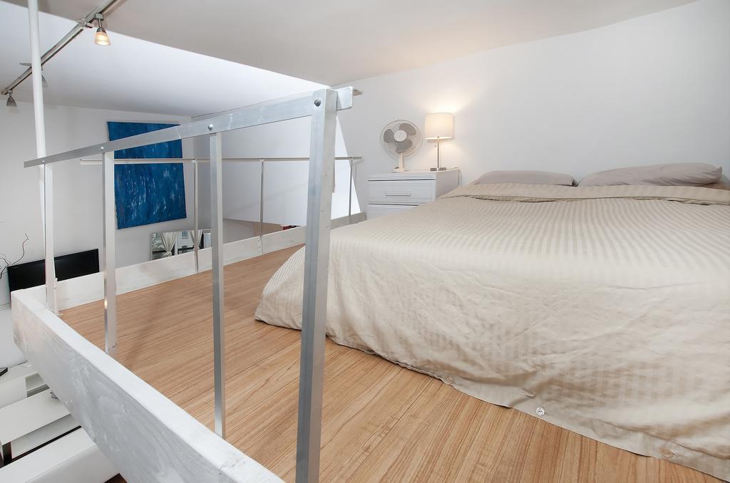 Mid Town East Street Apartments Next To Times Square นิวยอร์ก ภายนอก รูปภาพ